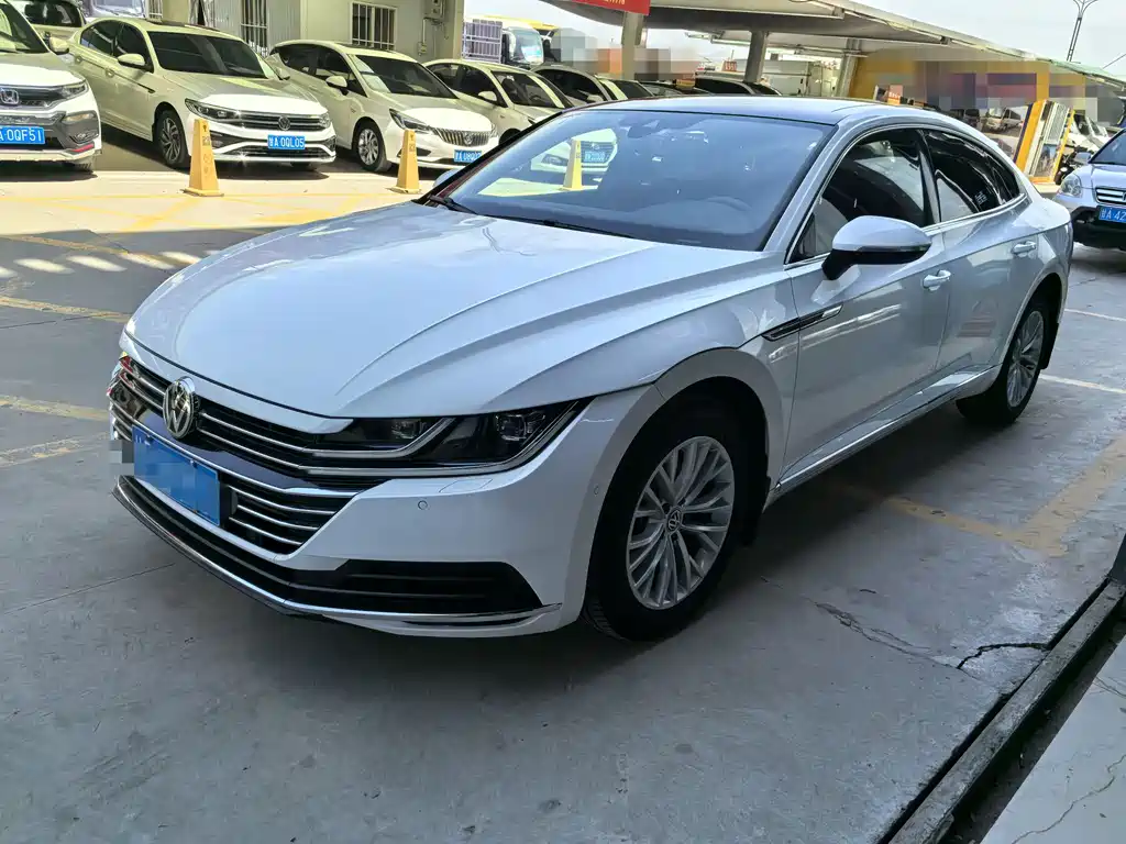 Volkswagen CC 2019 — фото 1