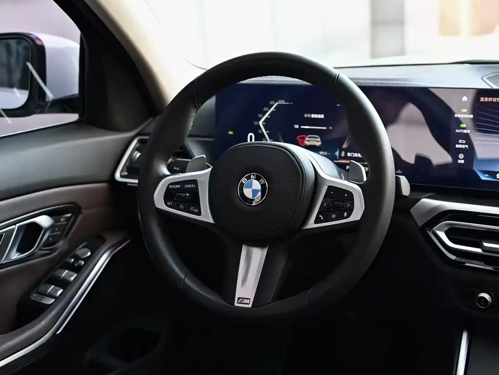 BMW 3 Series 2023 — фото 13