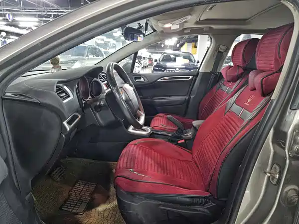 Citroën C4L 2013