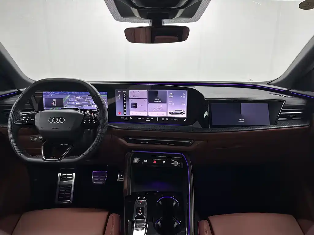 Audi Q5L 2025 — фото 11