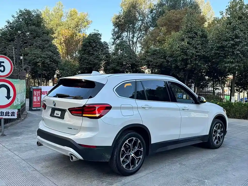 BMW X1 2021 — фото 13