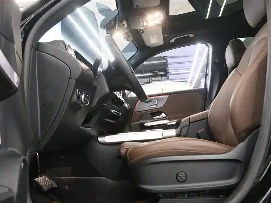 Mercedes-Benz GLB 2020 — фото 14
