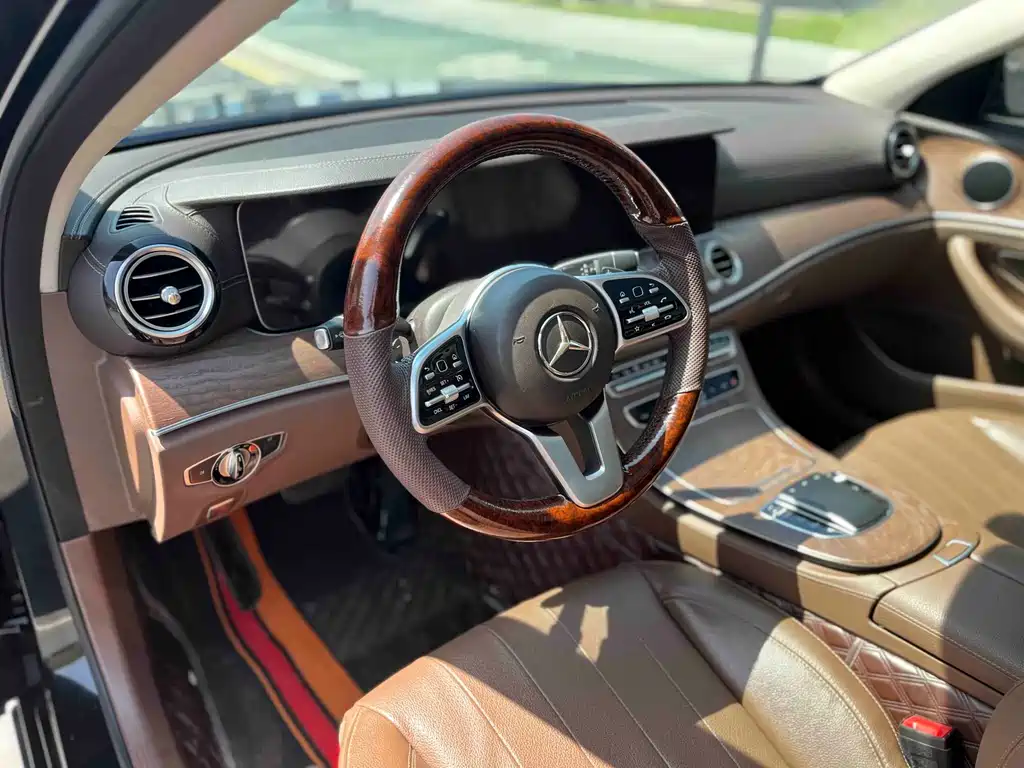 Mercedes-Benz E-Class 2019 — фото 7