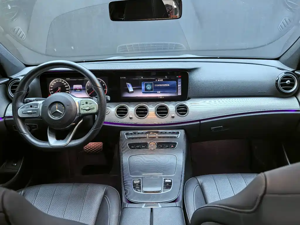 Mercedes-Benz E-Class 2020 — фото 27