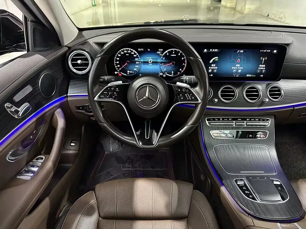 Mercedes-Benz E-Class 2023 — фото 13