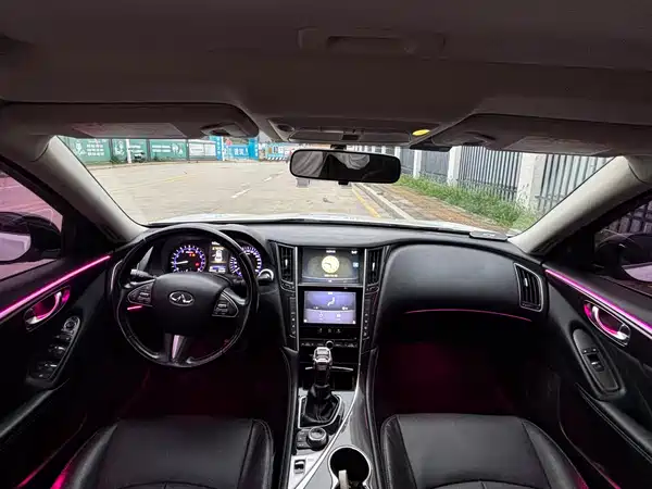 Infiniti Q50 2014