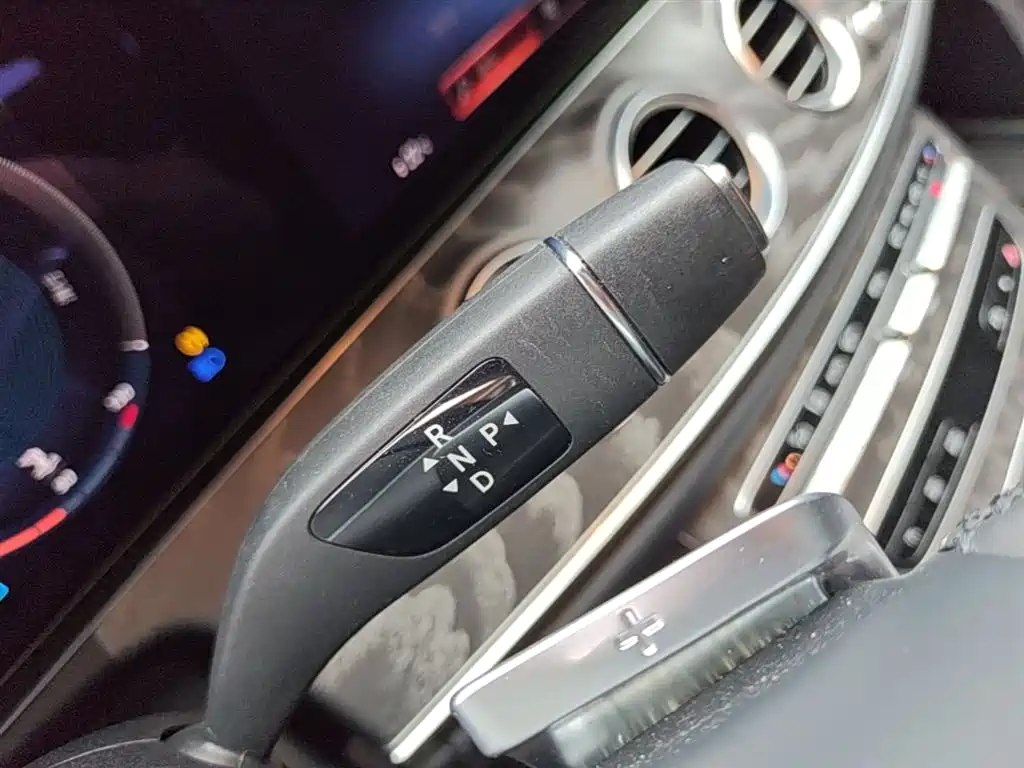 Mercedes-Benz E-Class 2022 — фото 14