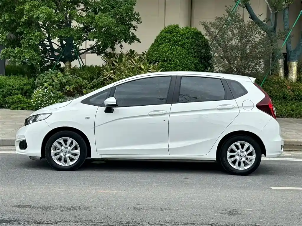Honda Fit 2019 — фото 7