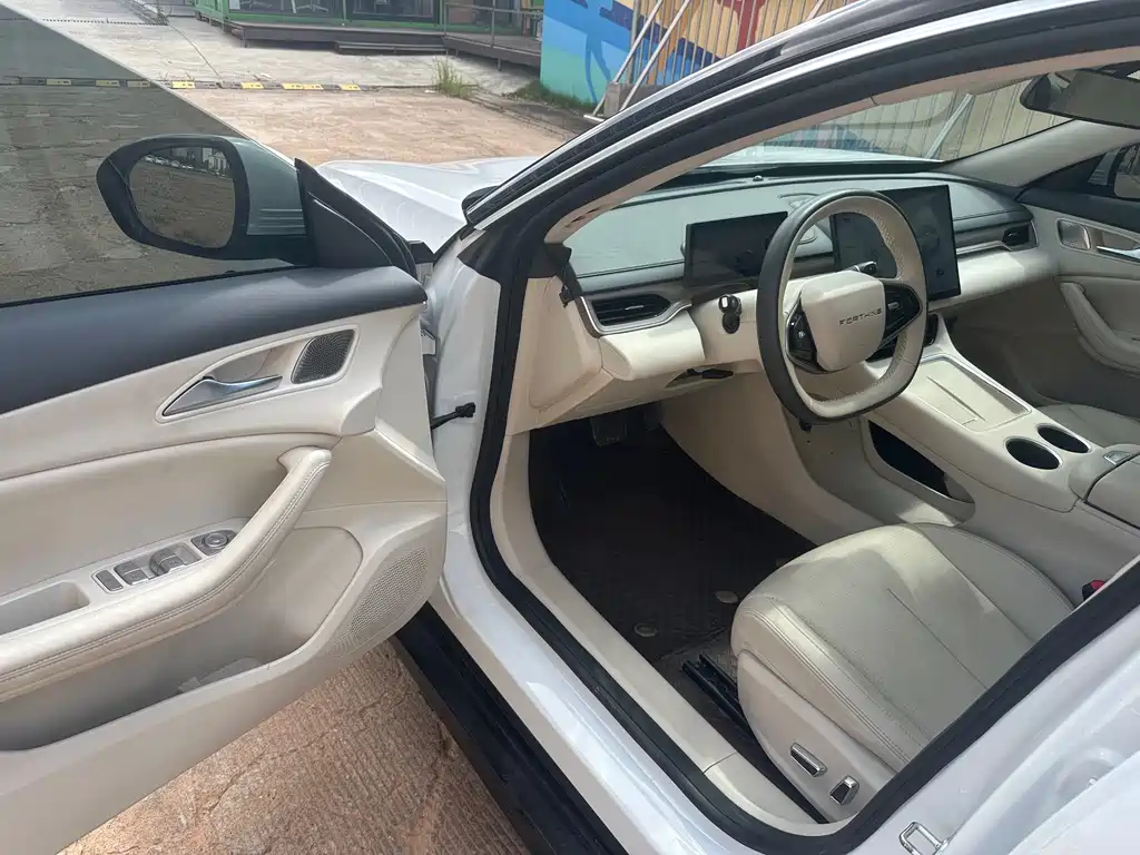 Dongfeng Xinghai S7 2025 — фото 12