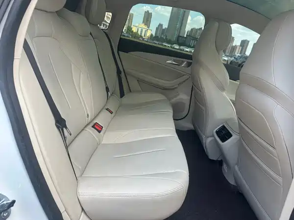 Dongfeng Xinghai S7 2025