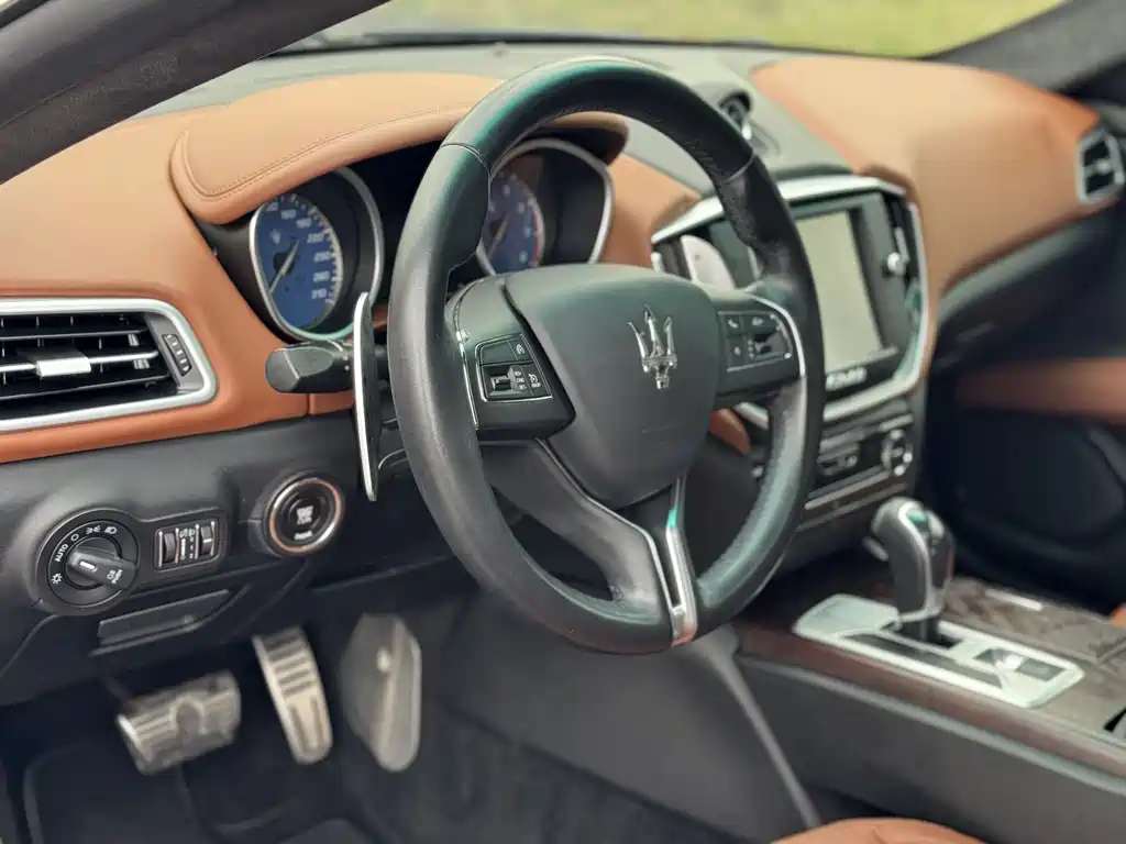 Maserati Ghibli 2014 — фото 13