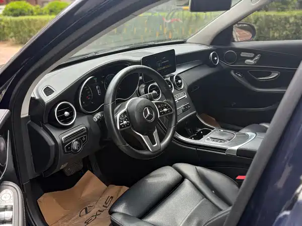 Mercedes-Benz C-Class 2019