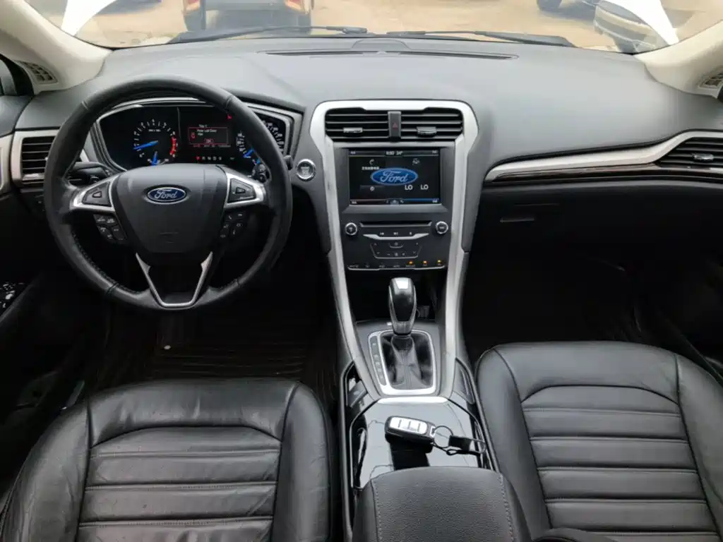 Ford Mondeo 2014 — фото 6