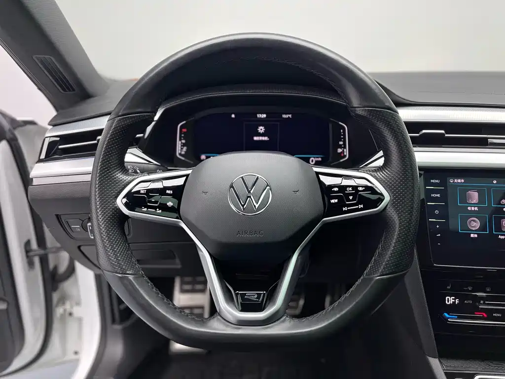 Volkswagen CC 2022 — фото 12