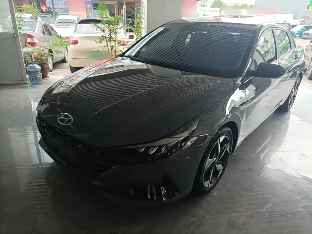 Hyundai Elantra 2020