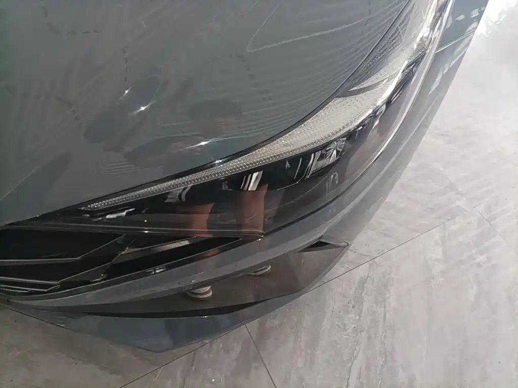 Hyundai Elantra 2020 — фото 24