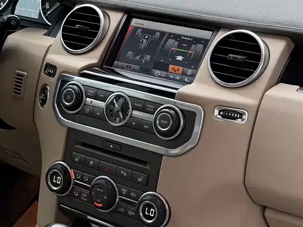 Land Rover Discovery 2010