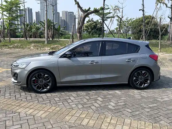 Ford Focus 2022
