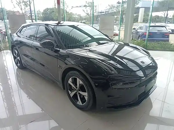 Zeekr 001 2023
