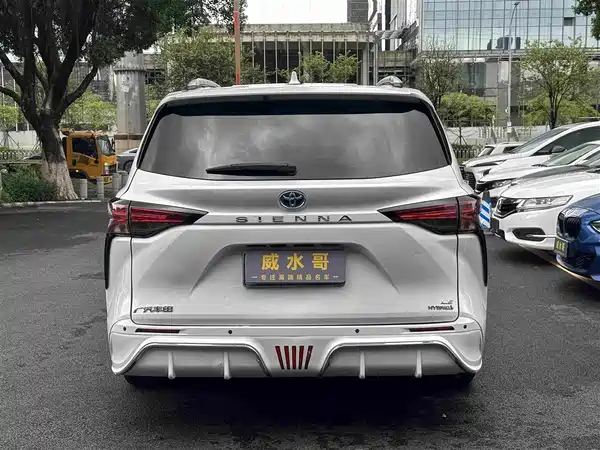 Toyota Sienna 2022