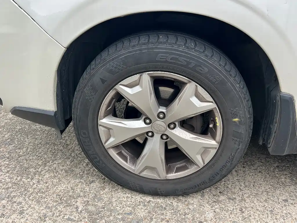 Subaru Forester 2014 — фото 15