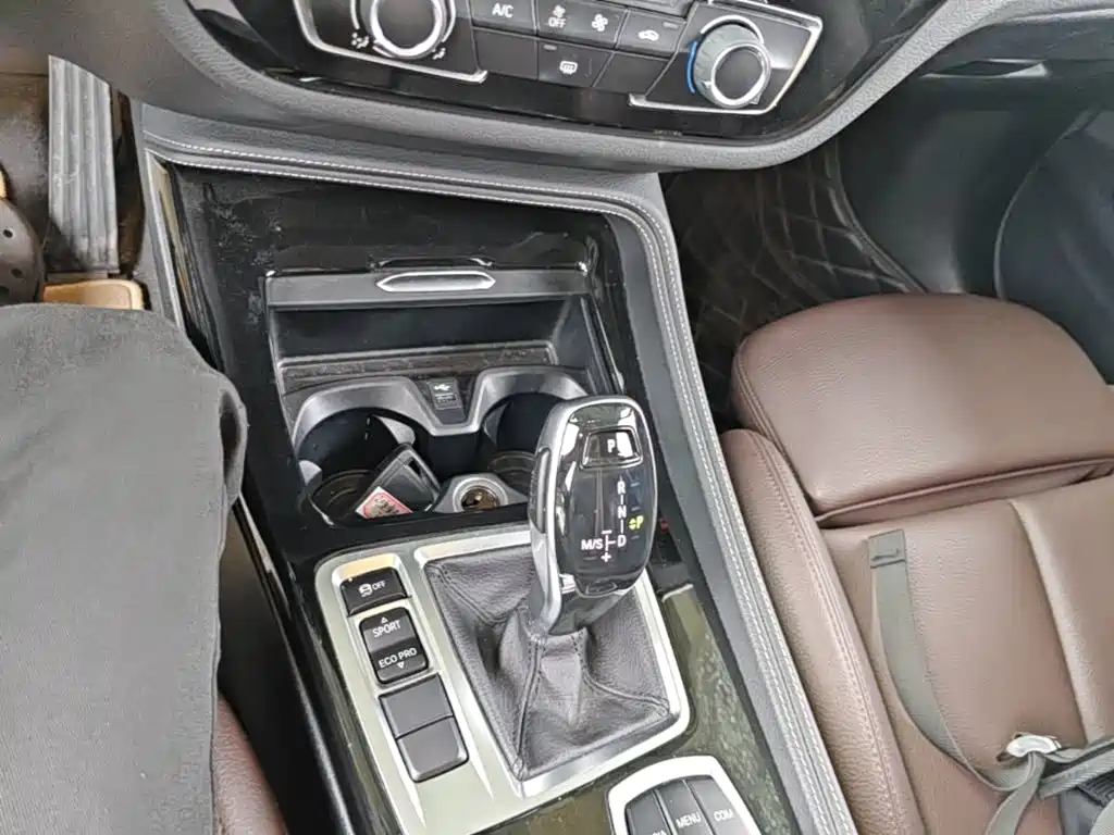 BMW 1 Series 2020 — фото 14
