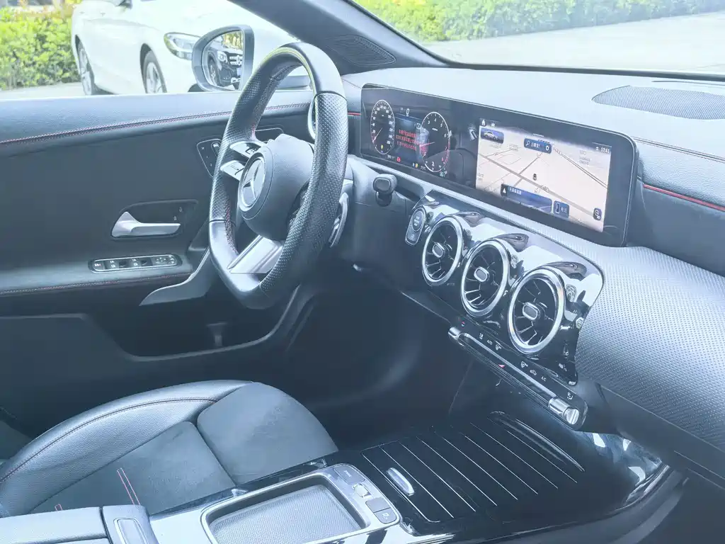Mercedes-Benz CLA 2023 — фото 28