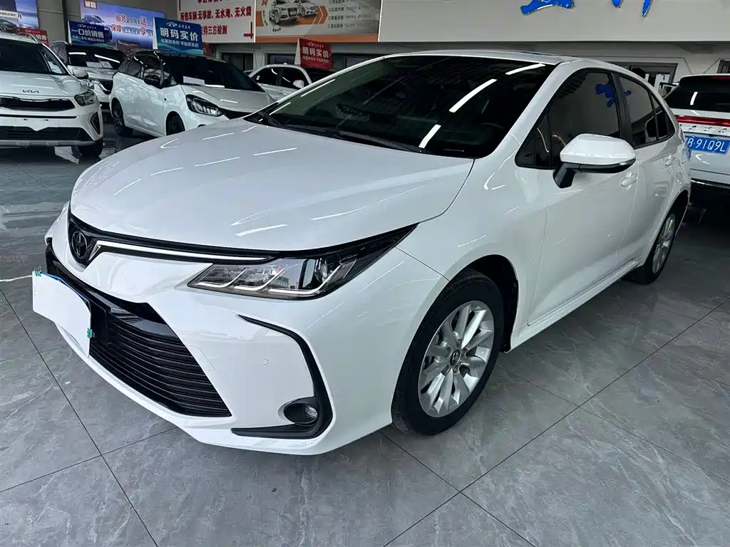 Toyota Corolla 2022 — фото 3