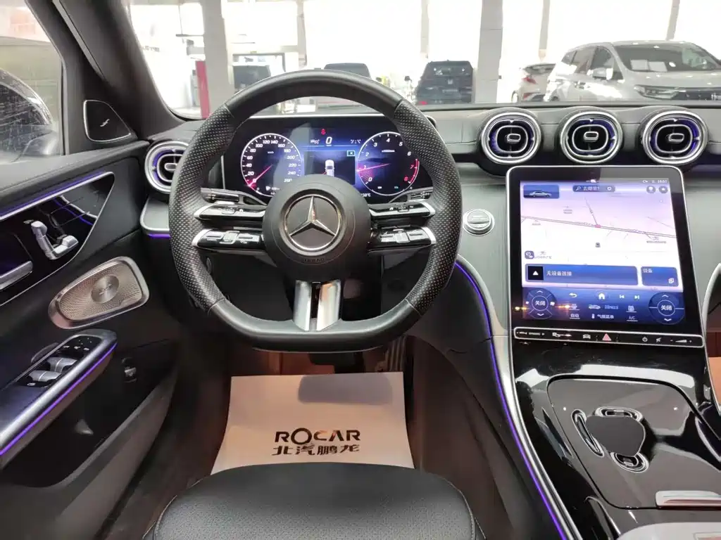 Mercedes-Benz C-Class 2023 — фото 11