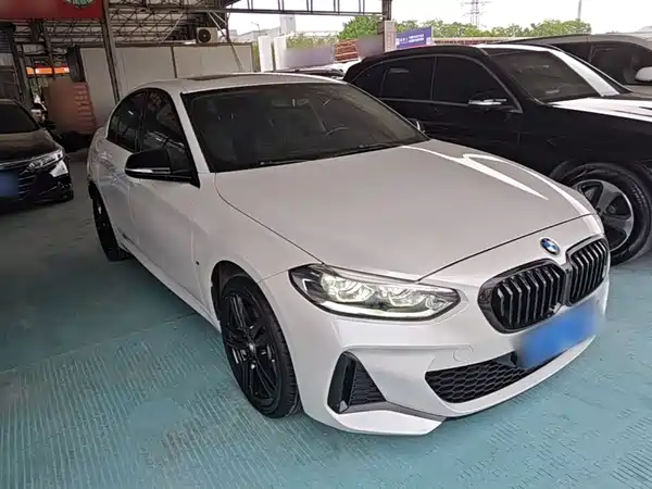 BMW 1 Series 2022