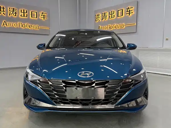 Hyundai Elantra 2022