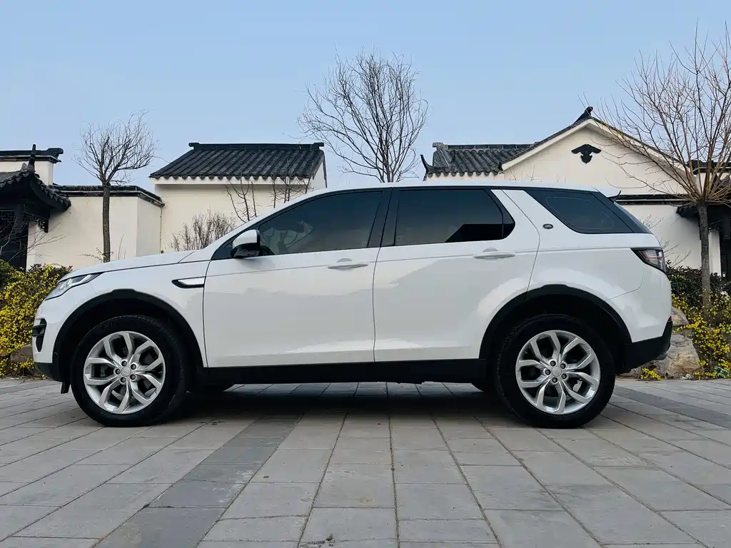 Land Rover Discovery Sport 2019 — фото 7
