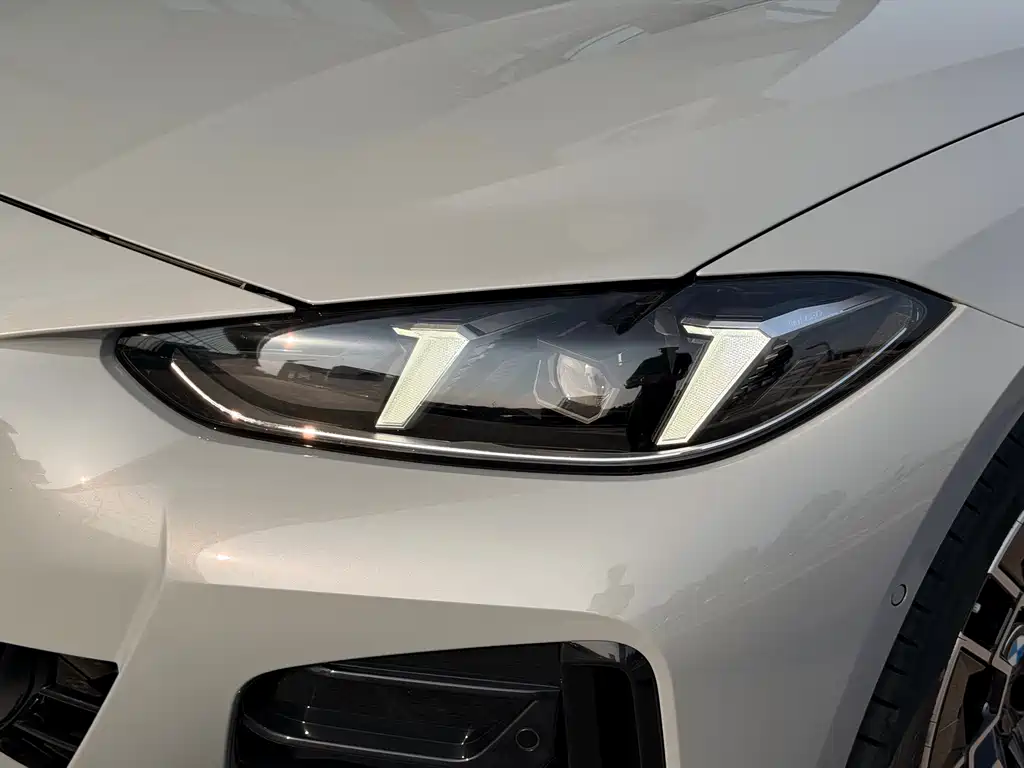 BMW 4 Series 2025 — фото 6