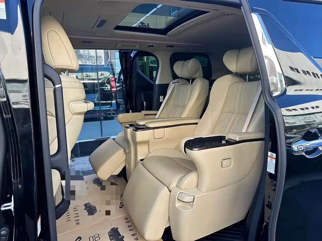 Toyota Alphard 2020 — фото 16
