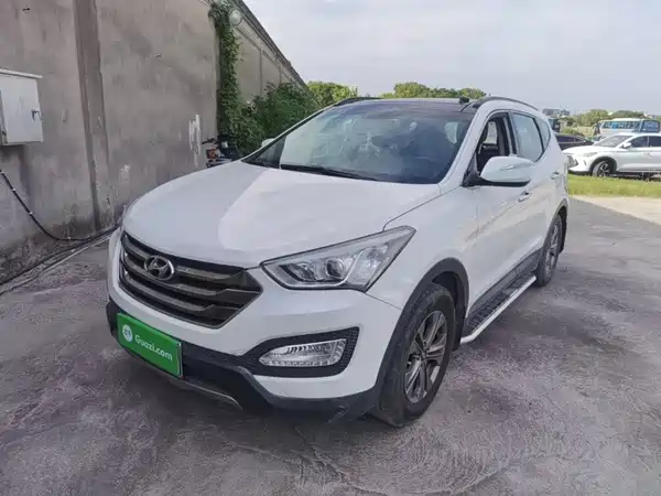Hyundai Santa Fe 2016