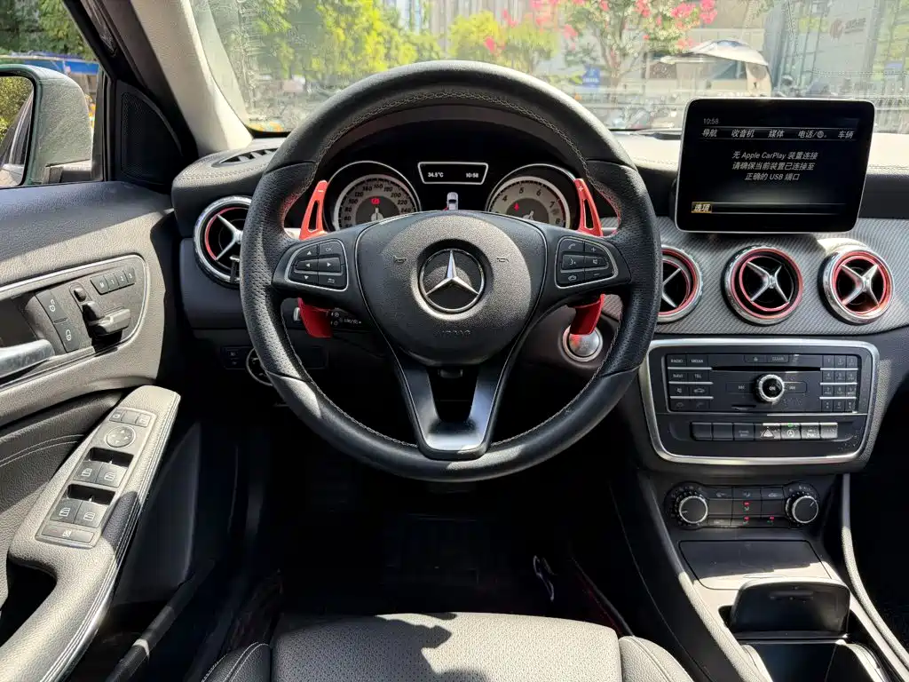 Mercedes-Benz GLA 2017 — фото 14