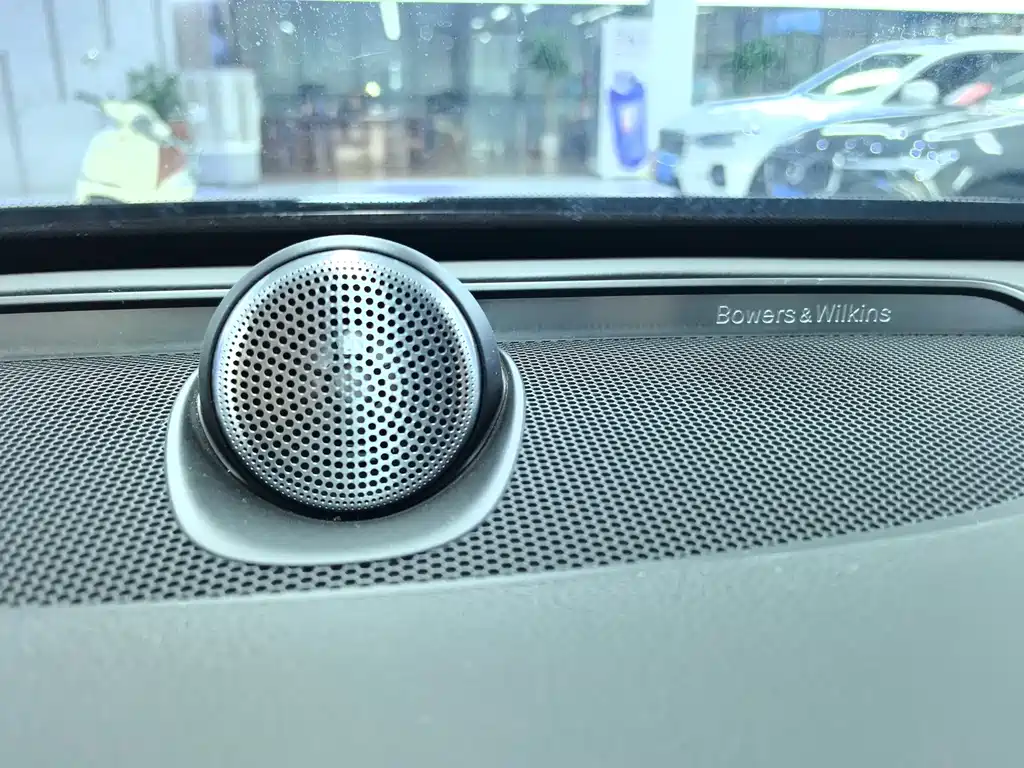 Volvo XC90 PHEV 2021 — фото 9