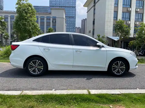 Roewe i5 2019