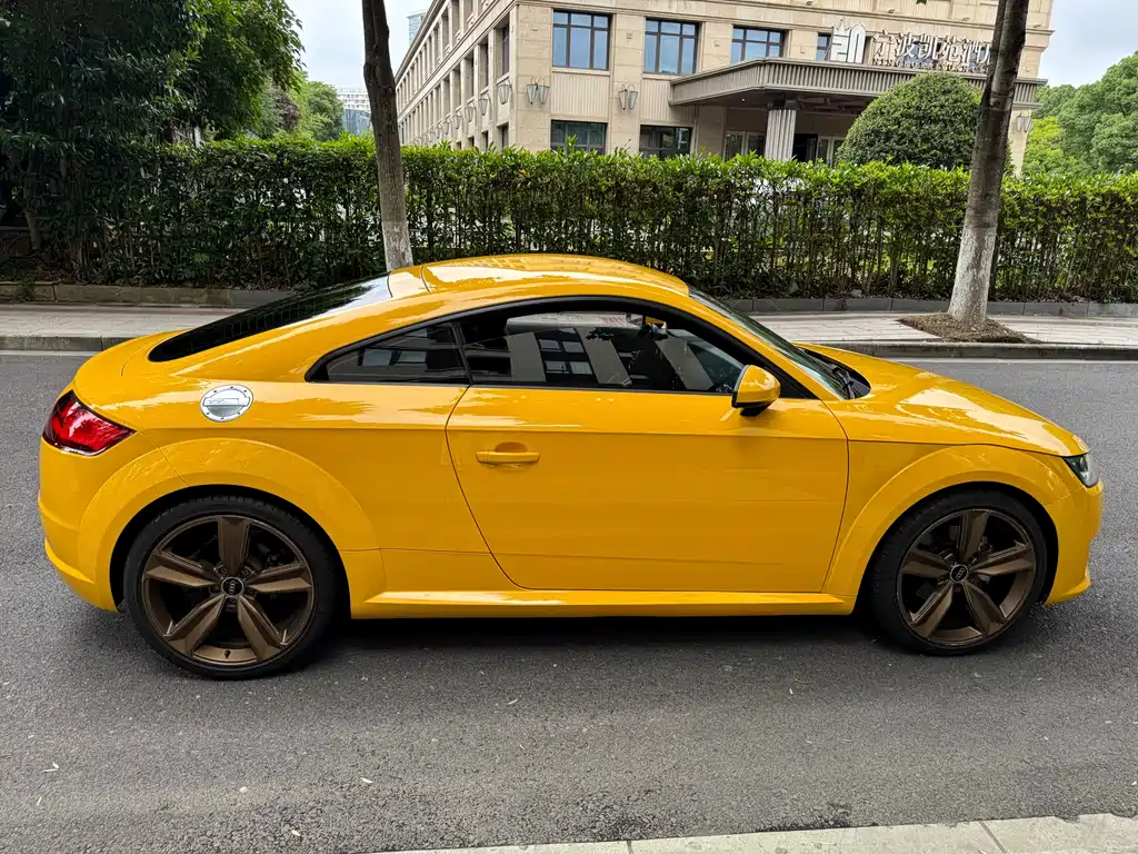 Audi TT 2017 — фото 12