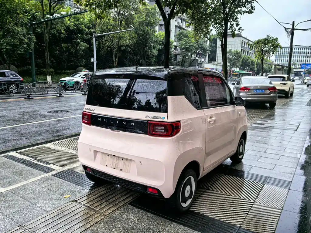Wuling MINIEV 2023 — фото 7