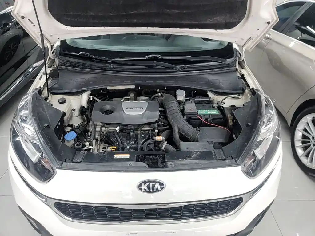 Kia KX3 2015 — фото 20