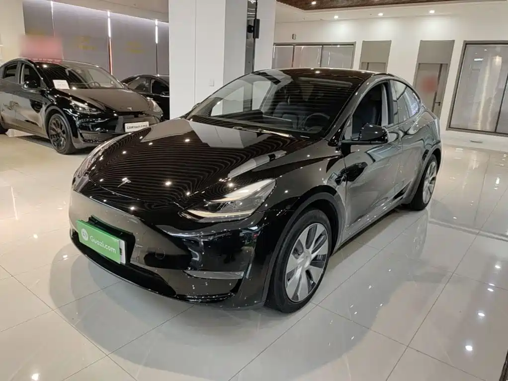 Tesla Model Y 2021 — фото 1