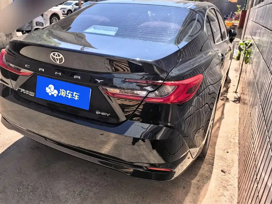 Toyota Camry 2024