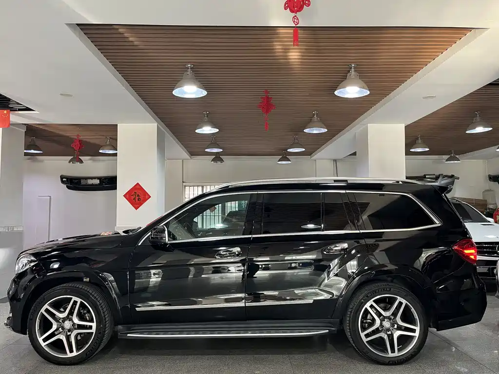 Mercedes-Benz GLS 2016 — фото 18