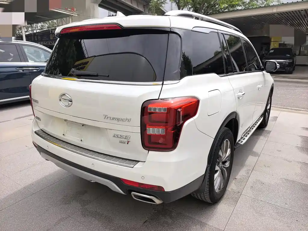GAC Motor Trumpchi GS8 2018 — фото 18