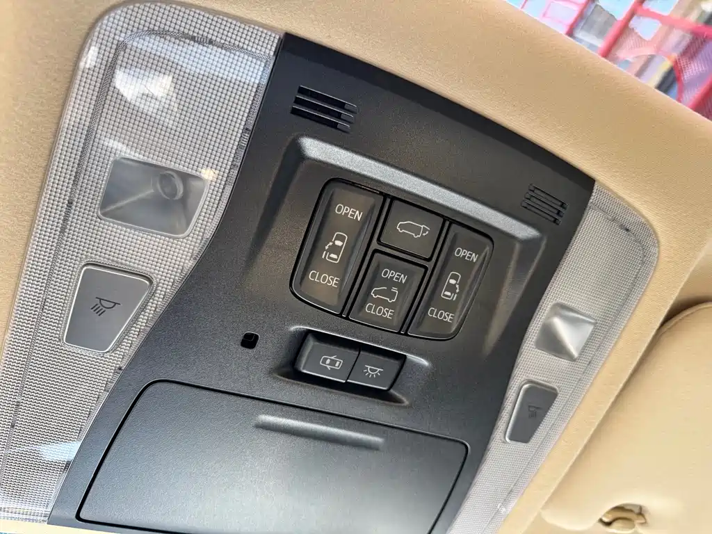 Toyota Alphard 2019 — фото 23