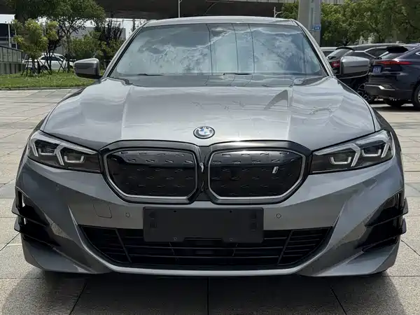 BMW i3 2024
