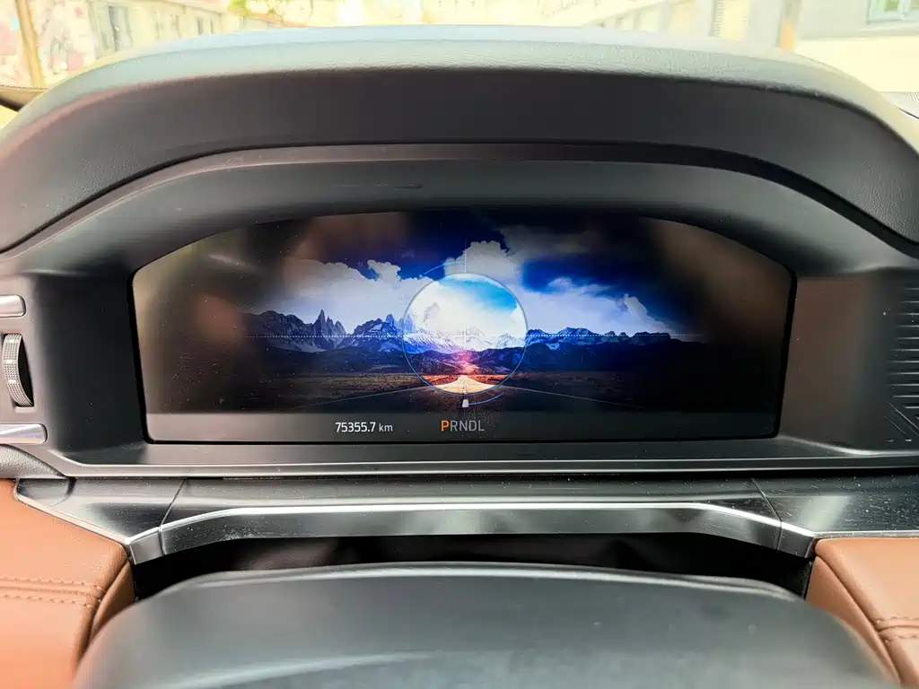 Ford Explorer 2023 — фото 15