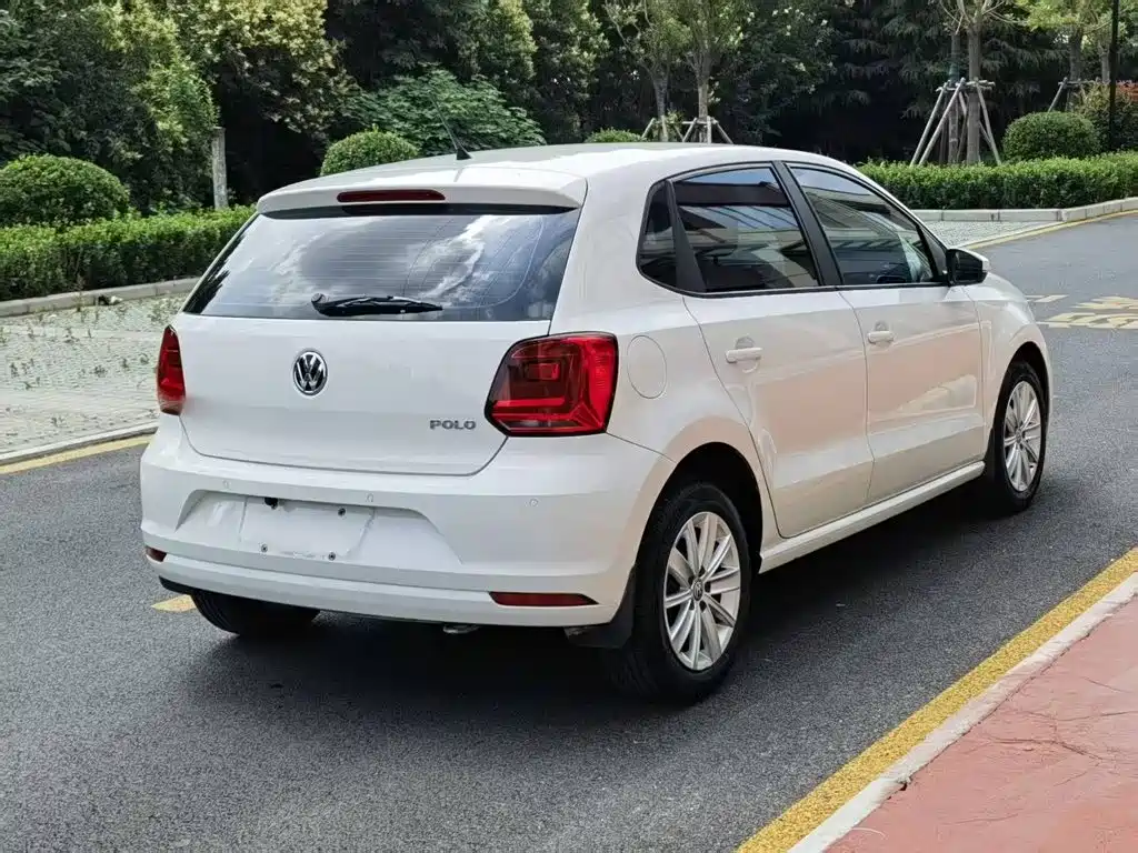 Volkswagen Polo 2015 — фото 7