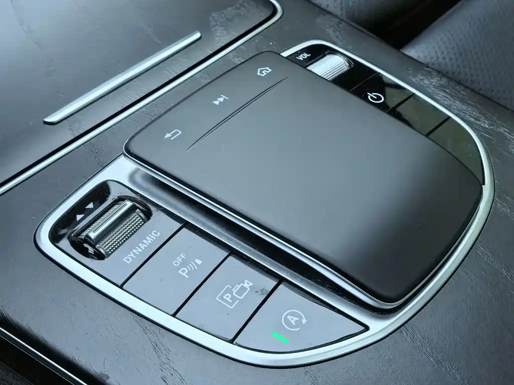 Mercedes-Benz C-Class 2020 — фото 18